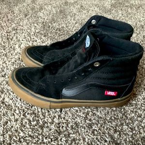Black vans pro classics